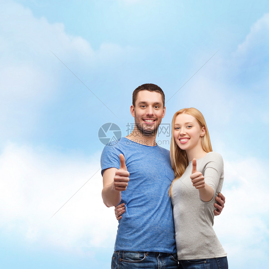 夫妇,手势家庭观念微笑的夫妇竖大拇指图片