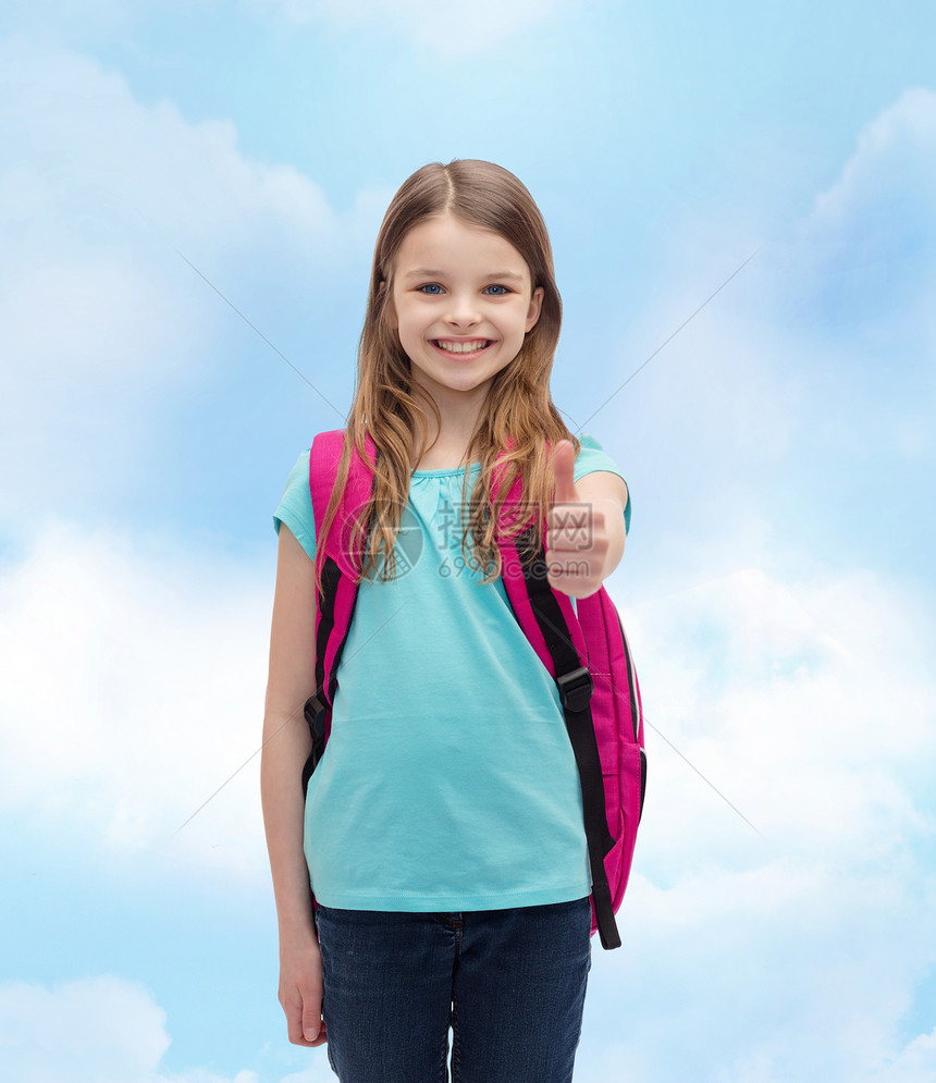 教育,手势学校快乐微笑的小女孩,书包竖大拇指图片