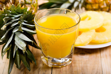 杯菠萝汁新鲜水果图片