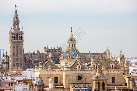 塞维利亚大教堂城市景观市中心,西牙高清图片