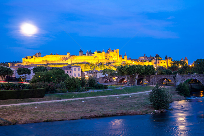 卡塞翁古城城堡黄昏法国图片