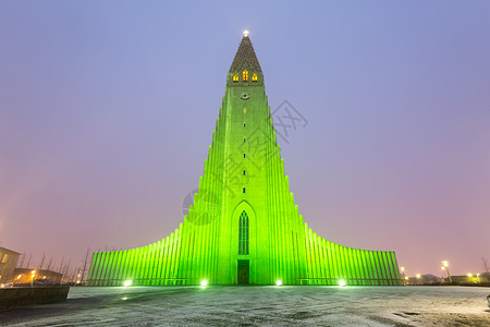 黄昏时,霍尔格里姆斯克贾大教堂雷克雅未克冰岛高清图片