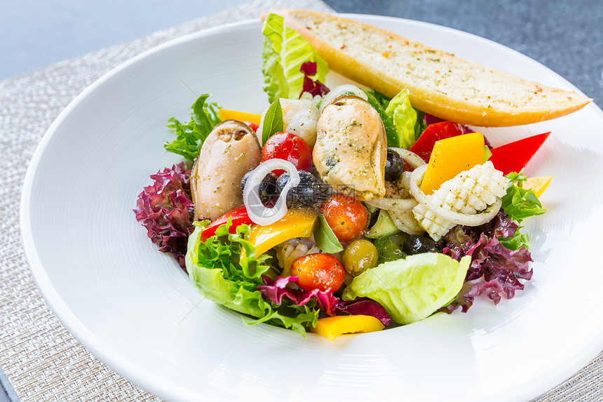 希腊海鲜沙拉碗菜图片