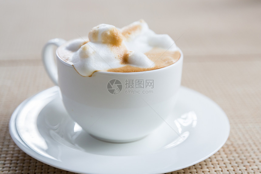 咖啡铁艺术白色杯子图片