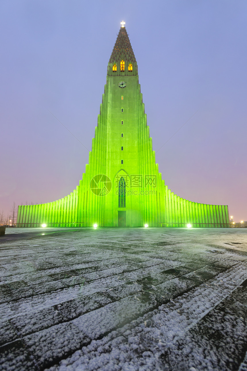 黄昏时,霍尔格里姆斯克贾大教堂雷克雅未克冰岛图片