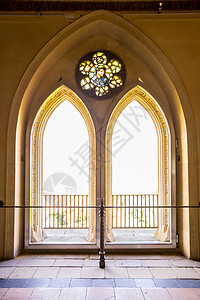 莫里什窗口背光塞戈维亚的阿尔卡扎尔高清图片