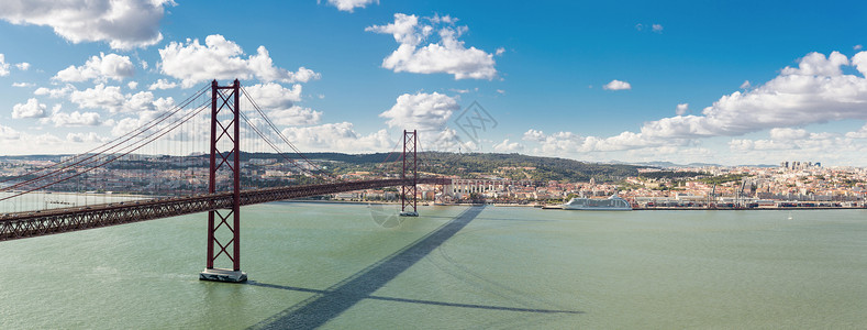 葡萄牙里斯本城市景观全景与25德abril吊桥图片