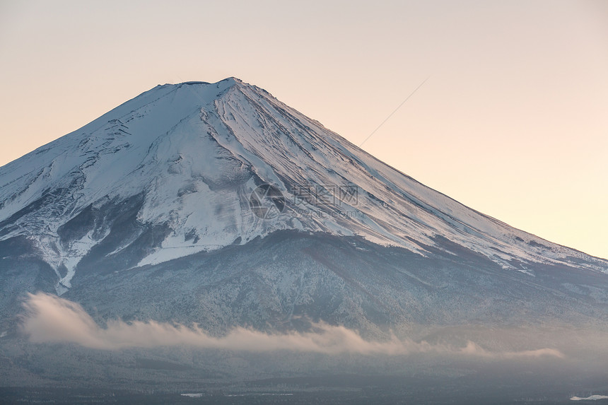 富士山Kawaguchiko湖看Kawaguchi日落图片