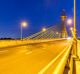 马哈切萨达博德纳诺森桥非塔布里泰国日落图片