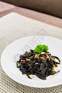 新鲜的黑色奥利奥意大利,大蒜辣椒图片