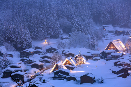 冬季景观的西拉卡瓦戈淡出与雪府楚布日本高清图片