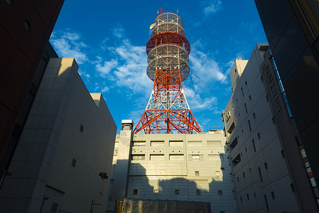 日本的大型无线电发射机图片