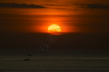 美丽的海滩日落风景照片美丽的海滩日落景色图片