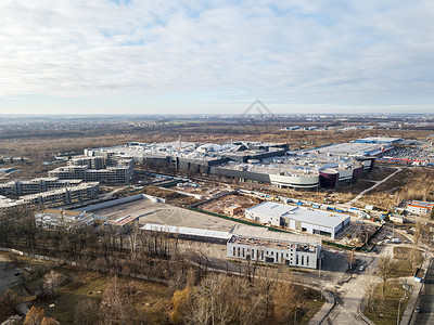 乌克兰基辅市未完工建筑的鸟瞰图机器人身上拍的照片未完成建筑物的鸟瞰图图片