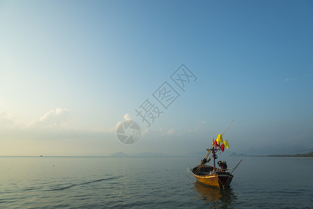 泰国当地渔船图片