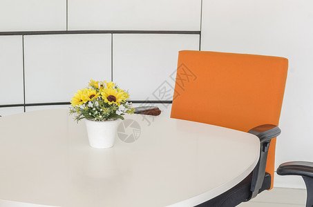 黑色办公桌现代办公桌家具,用于商务工作背景
