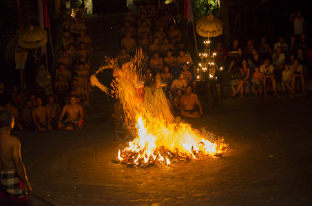 巴厘岛传统火舞表演背景