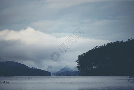 热带湖泊山脉,自然景观图片