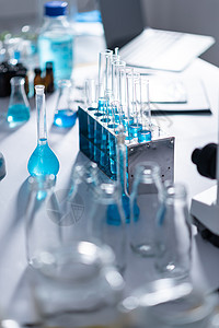 化学实验室的实验室设备,实验室璃器皿图片