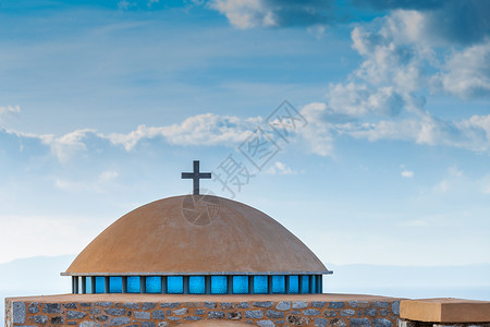 建筑教堂穹顶与十字架的细节,佩罗蓬尼斯希腊建筑建筑教堂穹顶的细节,希腊图片