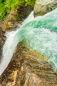 希勒旅行,美丽的自然维德福森被称为诺威索恩奥格峡湾的Buldrefossen瀑布挪威的维夫森瀑布背景