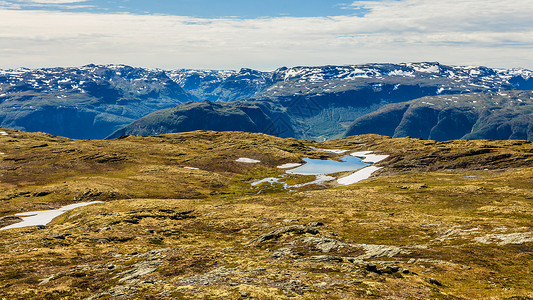 挪威风景路线峡湾旅行者高清图片