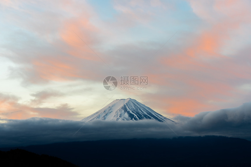 福吉山美丽的黎明日出Kawaguchiko福吉田镇图片