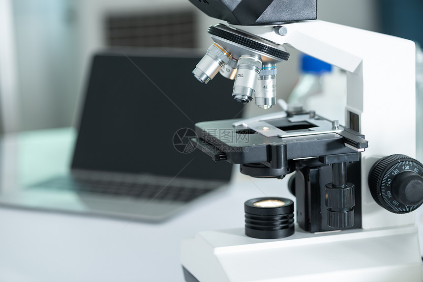 显微镜镜头特写,实验室科学工具显微镜图片