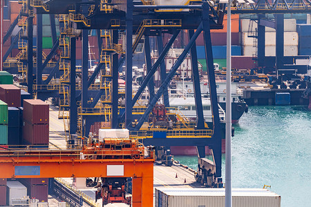中兴易香港港口工作,负责航运货运以及全球业务进出口背景背景图片