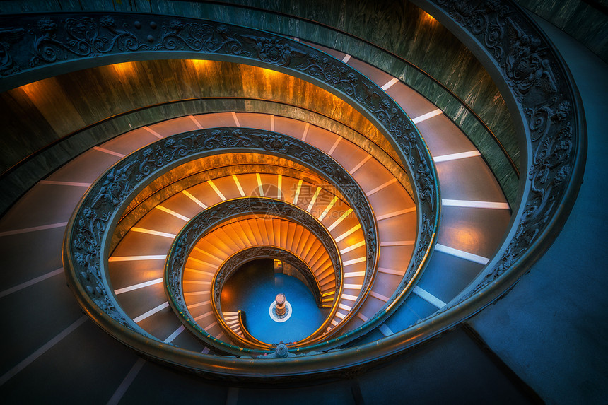 意大利的vatin博物馆的双螺旋楼梯图片