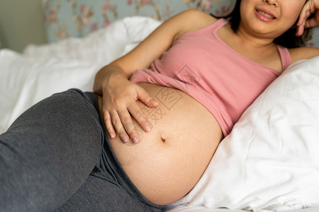 产前大肚孕妇休养,调整状态图片