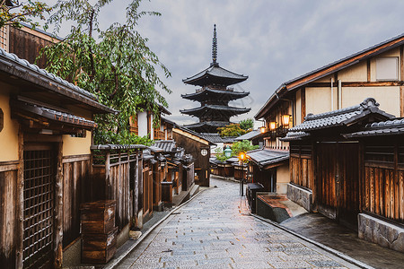 夏日的日本京都珊南扎街道高清图片