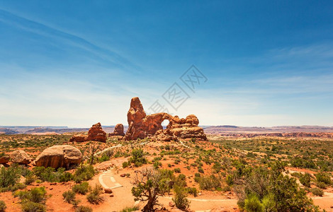 壮观的红岩石美景背景图片