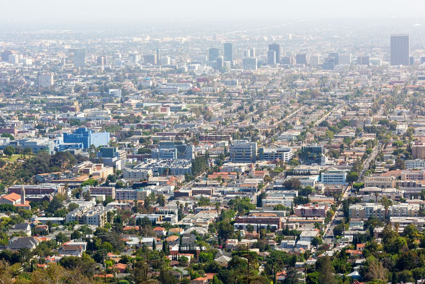 加利福尼亚的市中心的景观图片