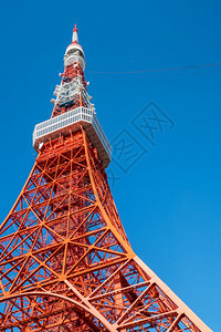 在日本东京的清蓝天下东京塔图片