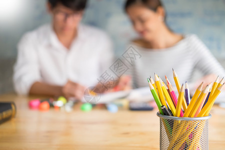 学生在补习辅导图片