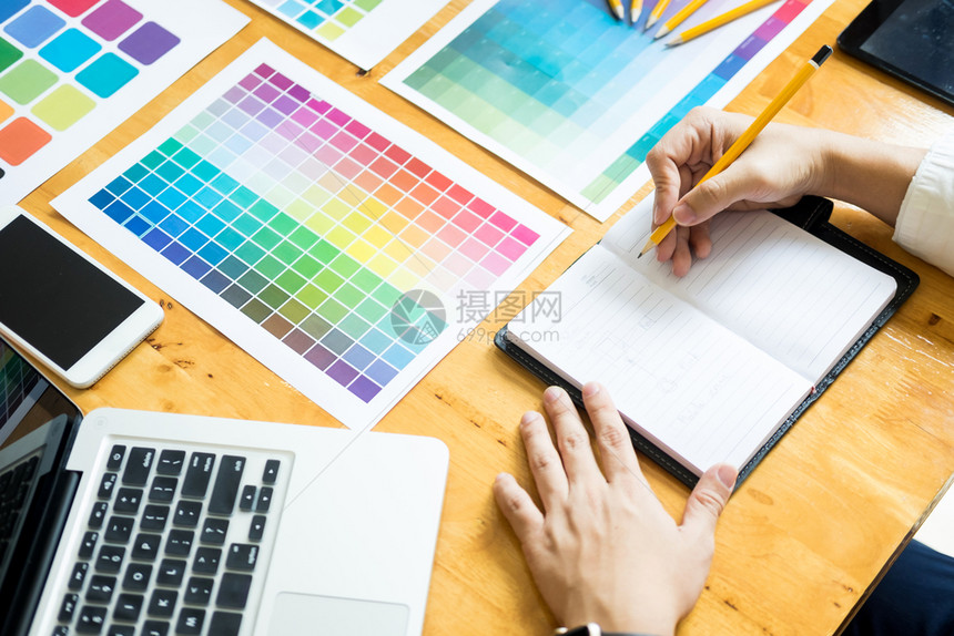 选择办公室台式计算机项目彩色板条调样品图片