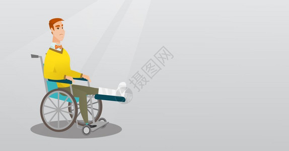 坐在轮椅上腿骨折受伤的男子背景图片