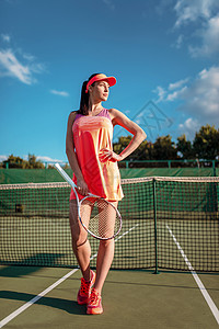打网球的美女背景图片