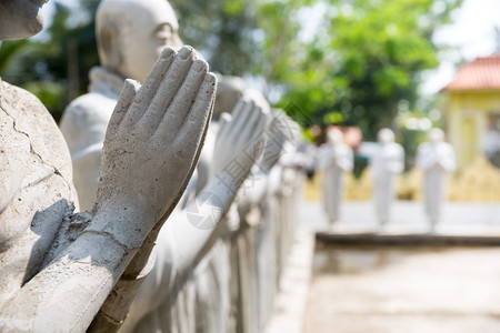 斯里兰卡一座寺庙里的佛像特写图片