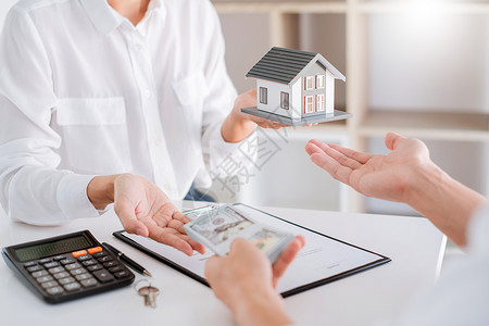 房地产概念投资文件贷款房现价计算代理商和投资文件贷款房目前价格和计算向客户支付的表款背景图片
