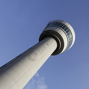 机场的飞行控制塔图片