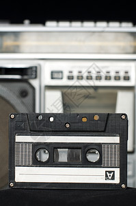 录音磁带和播放器图片