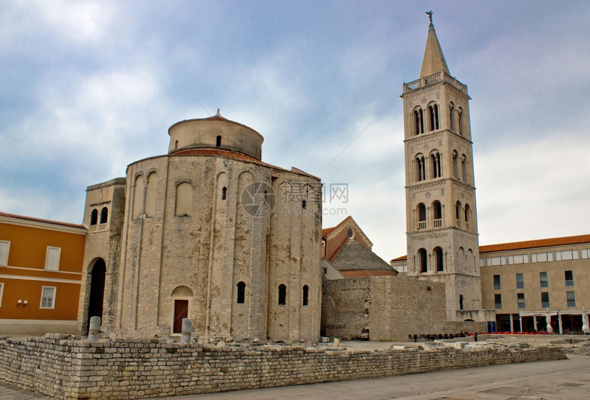 扎达尔的Condatus教堂croati传统的地中海建筑图片