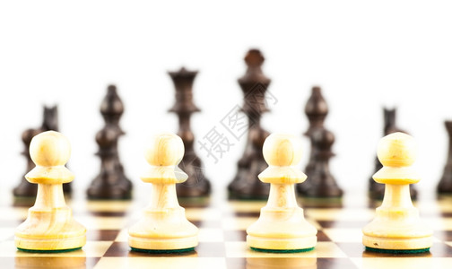带有优雅的Stauon风格象棋的Chalnge概念图片