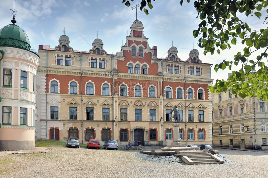 Vyborg市政厅广场rgilsknuto纪念碑图片
