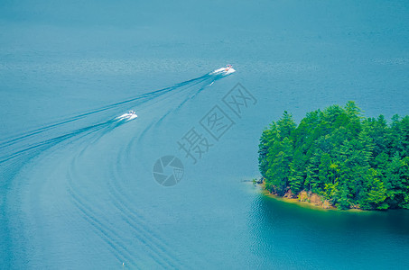 沃尔哈拉环绕着北部南卡罗莱纳湖Jocase峡谷山脉背景