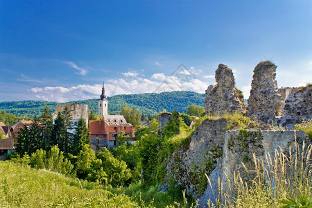 Slunj教堂和堡垒镇croati图片