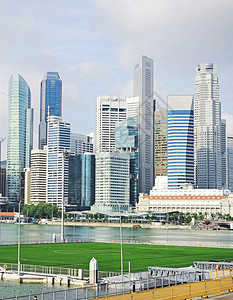 海滨湾漂浮平台和在市中心夏纳波尔图片