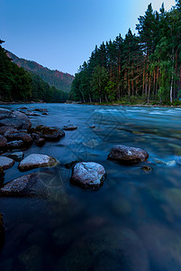 AltaiKr清晨拍摄河水图片